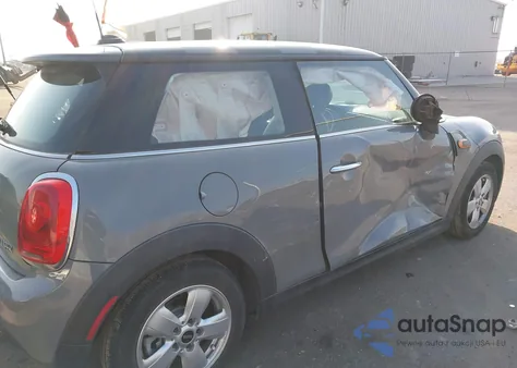 2015 Mini Hardtop Cooper из США, поврежденный, VIN WMWXM5C52FT940926